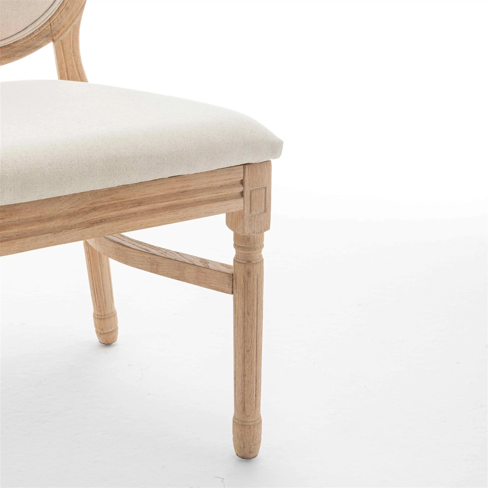 Louis XVI chair's straight legs Louis XVI chair's straight legs